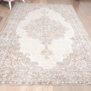 6x9 Vintage Rug, Beige Turkish Area Rug, Ivory Rug, Neutral Rug, Living Room Rug, Plain Rug, Antique Rug, Decorative Rug, Faded Rug, Carpet