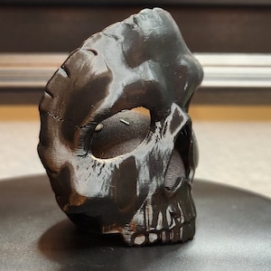 Half Skull / Ghost / Ghoul Mask - 3D Printed Décor, Costume, Cosplay Bild 4