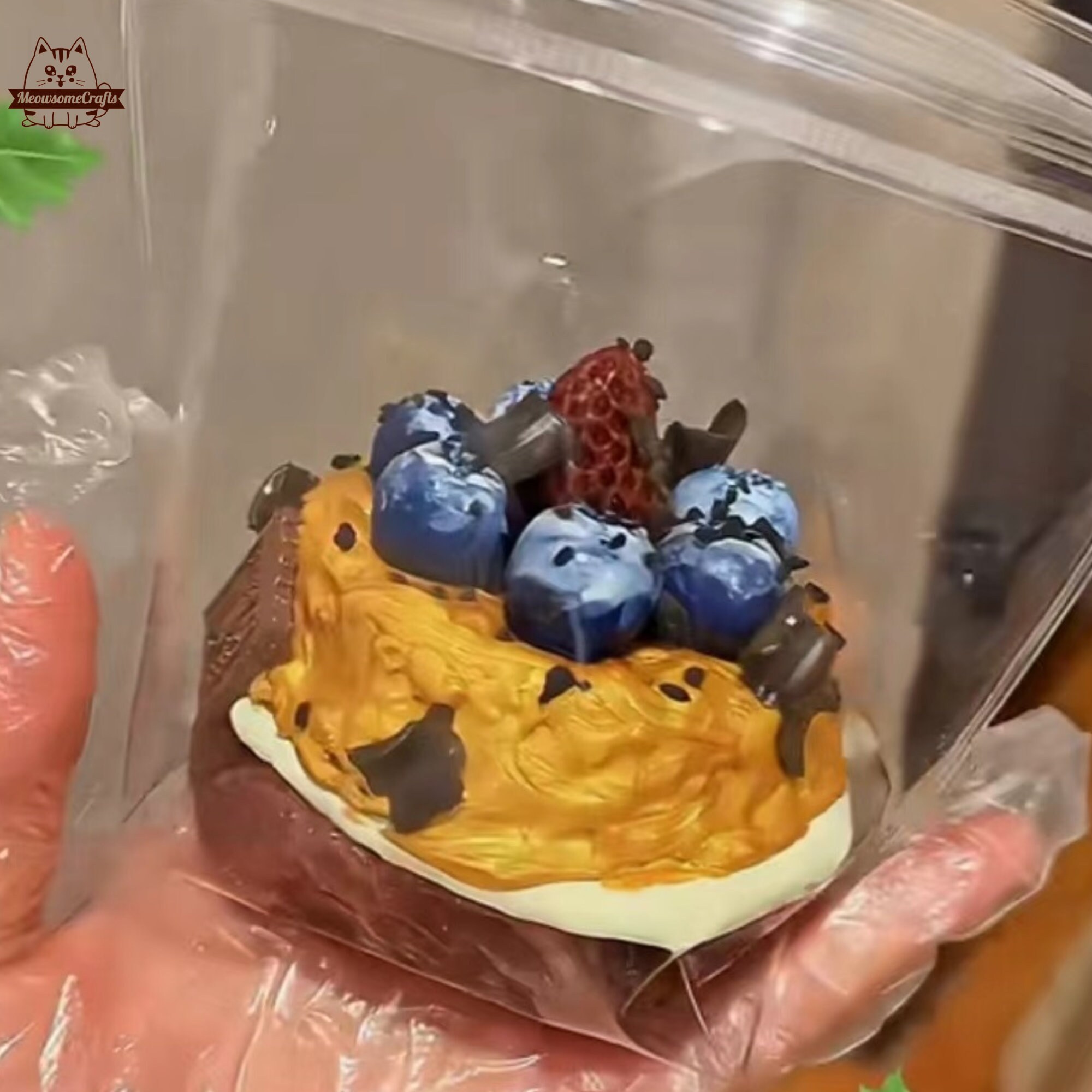 フルーツケーキ ストロベリー ブルーベリー クリーム アイシング
