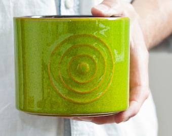 Flower pot Paula von Freymann Steninge Earthenware Green Ceramic Planter Space Age Pop art H:10 cm/3.9 in. Made in Sweden ca 1970 EXCELLENT