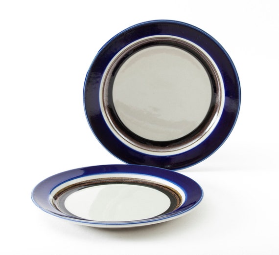 ARABIA Anja Jaatinen–winquist. SAARA Two Plates. W: 20 Cm. Hand