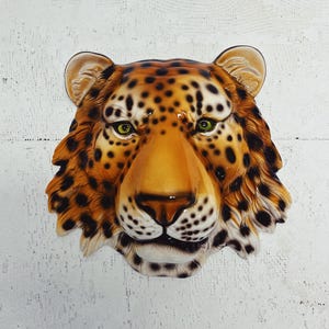 Maschera da muro in ceramica leopardata