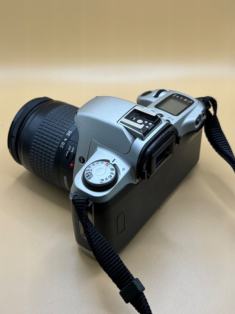 Troc Echange CANON EOS - 500 N + "LA LEGENDE" ZOOM SIGMA 70-300 sur