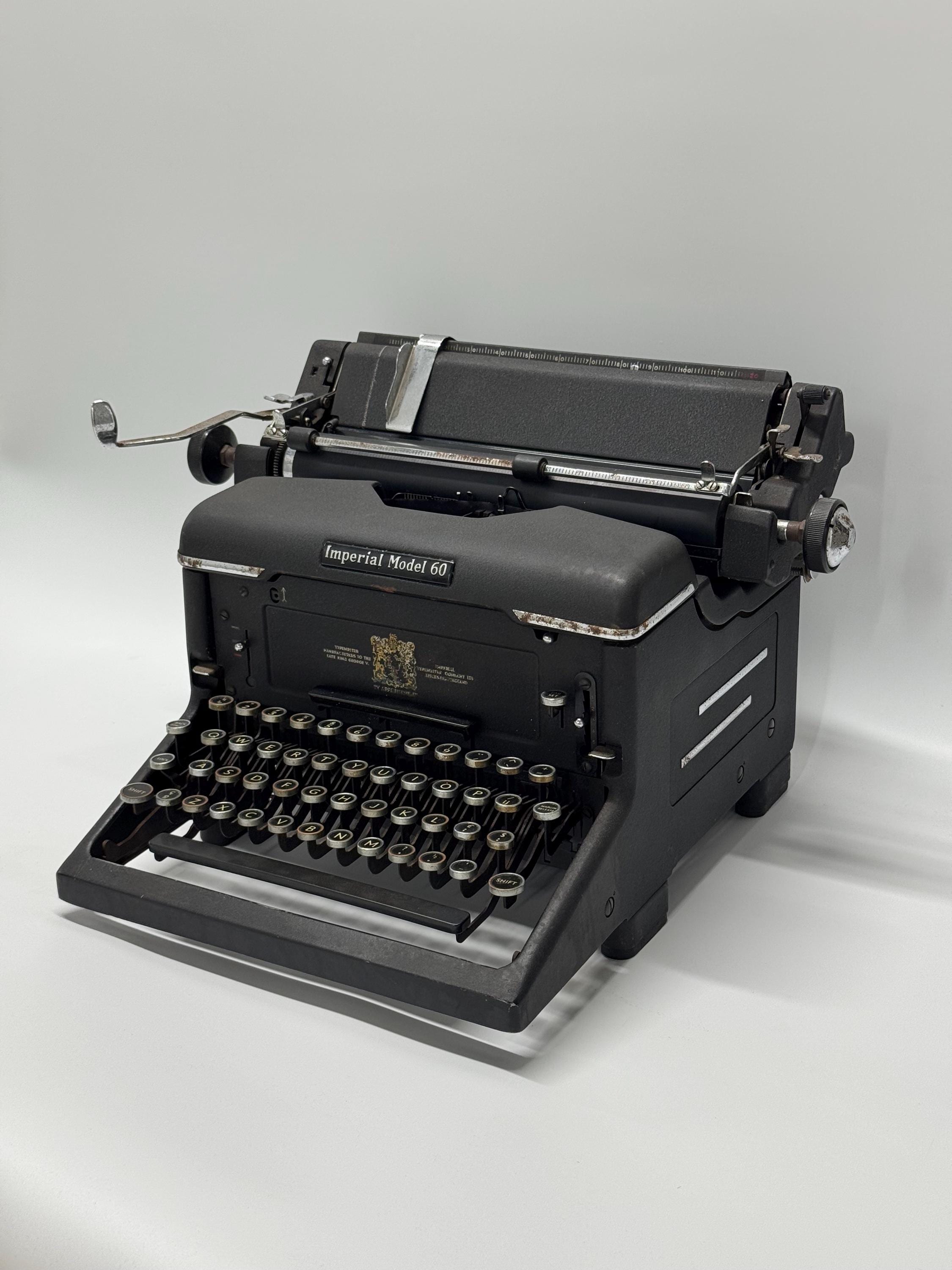 Vintage 1949 Imperial Model 60 Typewriter Classic Black With