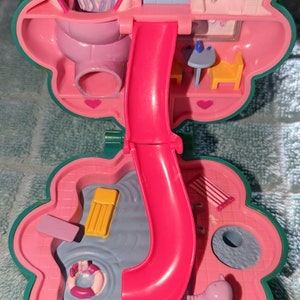 Vintage 1990 POLLY POCKET: Polly’s Water World Compact &quot;Water Fun Park&quot;  by  Bluebird Toys Green Clover Clamshell Case