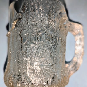 McDonald&#39;s 1993 Collector Glass Mug, The FLINTSTONES TREEMENDOUS Mug