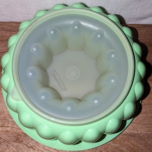 Vintage TUPPERWARE JELLO mold, Mint Green two-piece 1970s