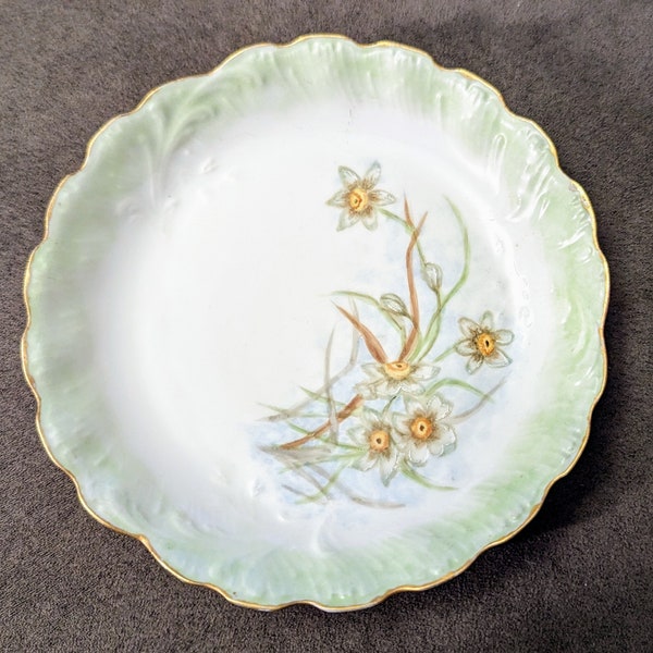 Adorable Vintage shabby chic cottage core Limoges hand-painted floral side dish with gold gilt edge