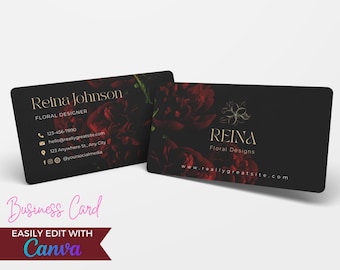 Könnte beinhalten: Eine schwarze Visitenkarte mit goldener Schrift und einem floralen Design. Der Text lautet "Reina Johnson, Floral Designer" und enthält Kontaktinformationen. Die Rückseite der Karte lautet "REINA, Floral Designs" und "www.reallygreatsite.com".