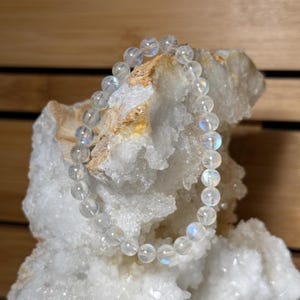 White Moonstone Bracelet with Blue Flash Dainty Moonstone Crystal Jewelry for Intuition Feminine Energy and Spiritual Healing Gift for Her