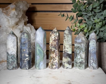 Punta de cristal de ágata musgosa. Elige tu propia pequeña torre de cristal de ágata musgosa para calmar el equilibrio energético, el crecimiento y la sanación metafísica. Regalo ideal.
