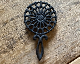 Wilton Pinwheel Flower Trivet Cast Iron Trivet