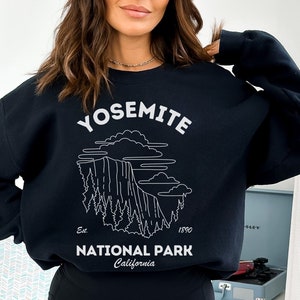 Yosemite National Park Sweatshirt National Park Crewneck Hiking Gifts Outdoor Shirt Yosemite Crewneck California Crewneck Travel Shirt