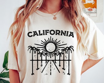 California Shirt, Cali Shirt, Palm Tree Shirt, Beach T Shirt, Summer Tees, Vintage California, Aesthetic Shirt, Cali Tee, Retro California