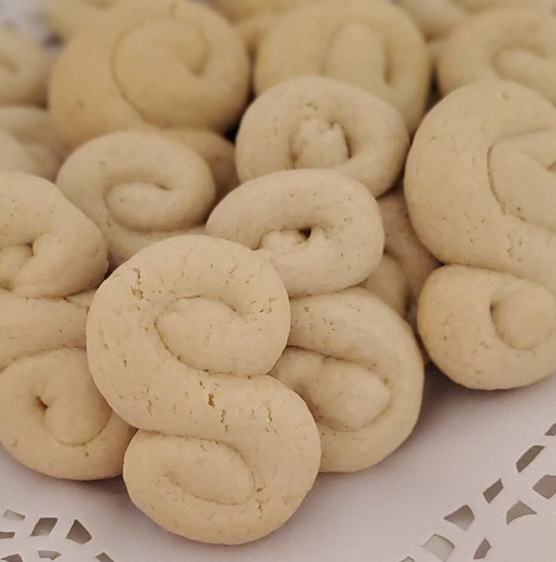 Sicilian "S" Cookies