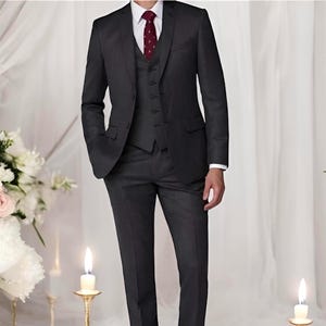 Unique Artistic Slim Fit Black 3-Piece Suit: Luxe Tailored Cotton Groomsmen Suit