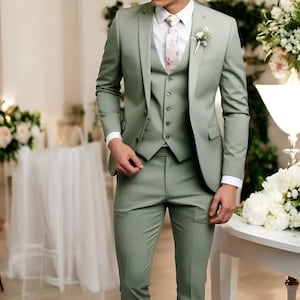 Unique Artistic Sage Green Men&#39;s 3-Piece Wedding Suit: Classic Bespoke Fit