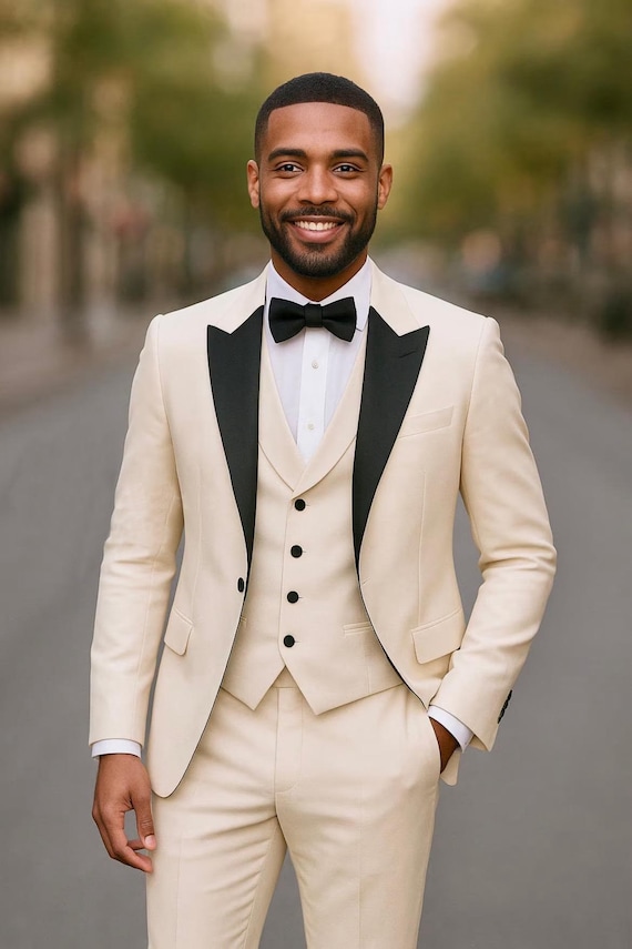 Cream Tuxedo:, Outfit Elegance 3-Piece Wedding Suit, Formalwear Suit