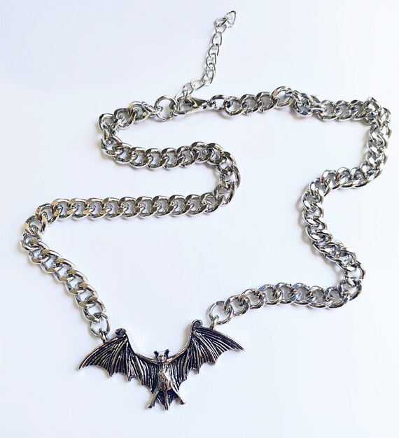 Buy Bat Pendant Necklace 925 Silver Realistic Nosferatu Vampire Bat 18  Chain Boxed Luxurious Jewellery Hanging Bat Pendant bxs420 Online in India  - Etsy