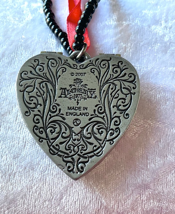 ALCHEMY GOTHIC: RELIQUARY HEART LOCKET