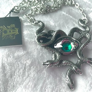 Gorgons Eye Necklace main image 1