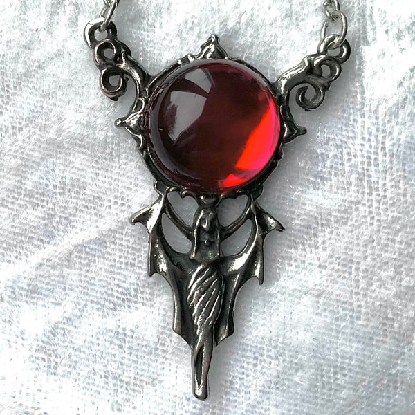 Blood moon rising pendant