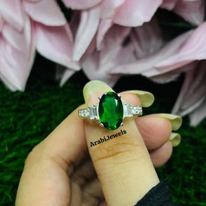 Oval Emerald Ring Solitaire Emerald Ring May Birthstone | Vintage-Inspired Engagement Ring Emerald Three Stone Ring 925 Sterling Silver Ring