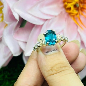 Paraiba Turmalin Ring: Sterling Silber Verlobungsring / Ovalschliff