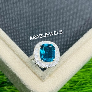 Paraiba Turmalin Ring im Kissenschliff: 925 Sterlingsilber, elegantes Design