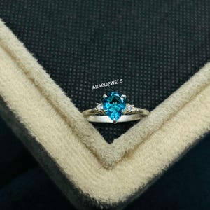 Pear Cut Paraiba Turmalin Ring: Sterling Silber Zierliche Verlobungsring