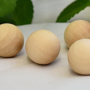 1-1/2&#39;&#39; Wooden Round Balls - Clayton&#39;s Wood Crafts