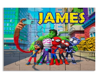 Spidey Jigsaw Puzzle with Name - 30pcs | 7.5x9.5in