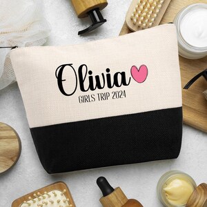 Personalized Makeup Bag Custom Travel Organizer Cosmetic Pouch for Women Toiletry Bag Accessories Storage Gift Girls Trip Design