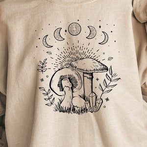 Mushroom Shirt, Mushroom Sweatshirt, Cottagecore Shirts, Cottagecore Hoodie, Goblincore Tee, Botanical Shirt, Unisex Shirt