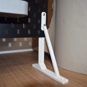 Standaard voor IKEA Skadis-prikbord – MET DWARSBEUGEL, verplaatsbaar en geen boren nodig