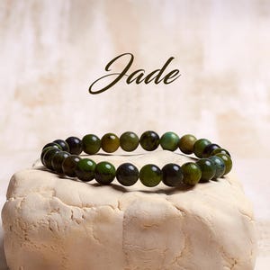 Jade Crystal Bracelet, Healing Crystal Bracelet, Green Jade Gemstone, Balance and Emotional Healing, Harmony Bracelet, Meditation Bracelet