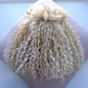 1\2oz(14g) Teeswater locks are beige and hints of blonde color 7-8 in long, wool hand dyed, Wool hair, Art dolls, Blythe, BJD, Monster High
