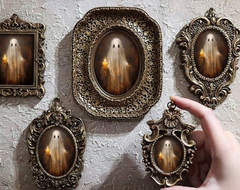 Fantôme tenant une bougie, oeuvre d'art murale miniature fantôme hanté, petite peinture à l'huile encadrée sur toile ornée de design Aceo par VanyaS DarkessentialsS