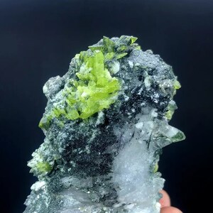 Green Sphene Titanite Specimen: Raw Minerals from Skardu Pakistan (286 Gm)