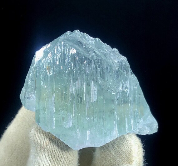 Green Kunzite Crystal: Mountain Shape Stone from Afghanistan (66 Gm)