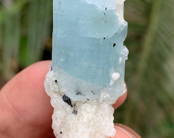 アクアマリン  クリスタルクラスター  原石 スカイブルーアクアマリンクリスタルクラスター、パキスタン