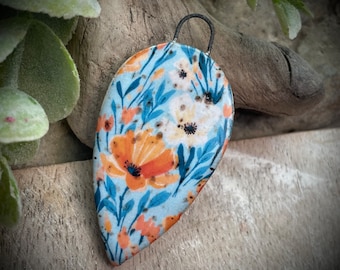 Pingente floral, pingentes de cerâmica com flores, elementos de design para joias, pingentes de miçangas feitos à mão.