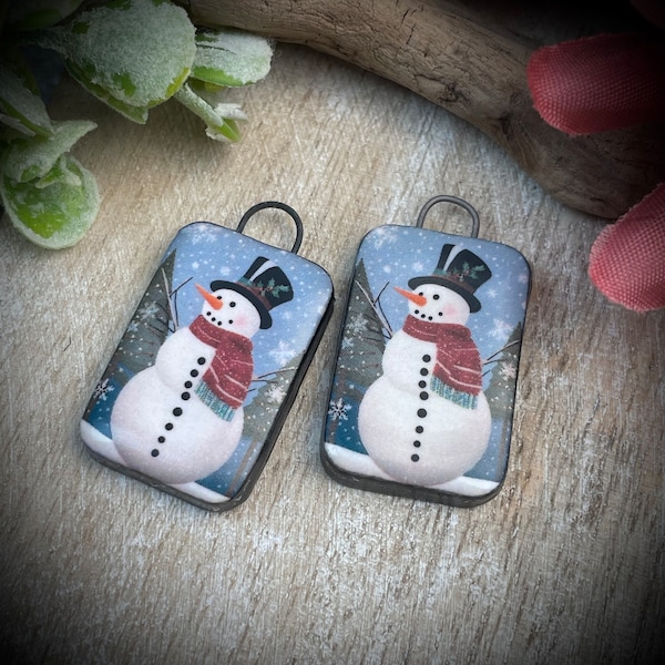 Colgantes navideños para pendientes, colgantes de copos de nieve, colgantes navideños, colgantes para árboles de Navidad, elementos de diseño, cuentas hechas a mano