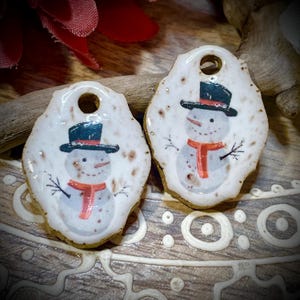 Kerstsneeuwpop oorbelhangers, winterse feestdag hangertjes voor sieraden