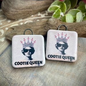 Pendientes con dijes de Cootie Queen, cuentas de cerámica para la fabricación de joyas, frases divertidas con texto