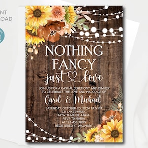 Puede incluir: Invitación de boda rústica con fondo de madera, girasoles y luces de cadena. El texto dice "Nothing Fancy just love" con la fecha y hora de la boda. Los nombres de la pareja son Carol y Michael.