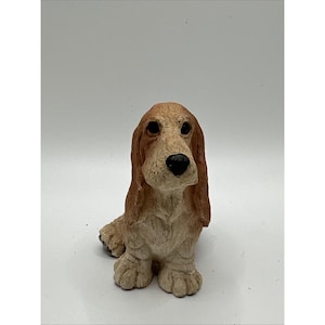 Basset Hound Sitting Dog  1984 Stone Critters United Design 4.5 inch Read