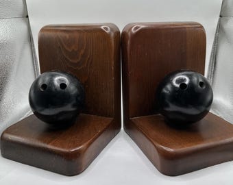 Sujetalibros VTG de los años 70 de Cornwall Wood Products, modelo S Paris Maine, con forma de bola de bolos, color gris oscuro.