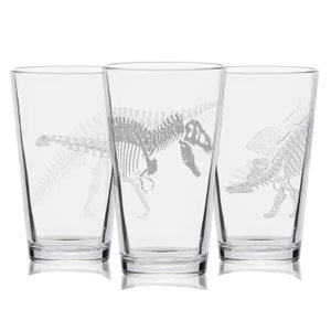 Kolekcja DINOSAUR (zestaw 3) Grawerowane szklanki do piwa 16 uncji | Dinozaury Dino Paleontologia Tyrannosaurus Rex Jurajski T-Rex Kości