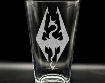 SKYRIM EMBLEM Engraved Pint Glass | Inspired by Elder-Scrolls | Great Gamer Drinking Gift Idea & Fantasy Decor!